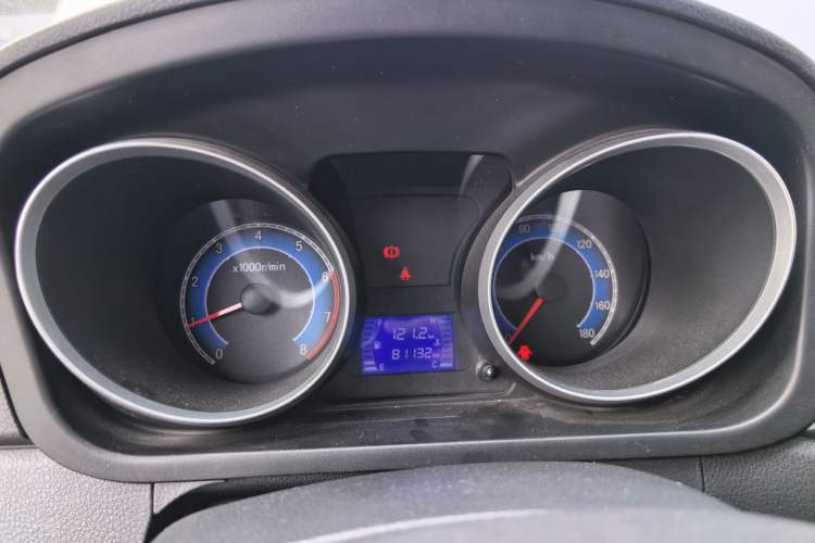 Used CHANGAN KAICHENG Ruixing M70 2018 1.5L Comfort Model Flat-Top Hatchback DAM15DL Instrument Cluster