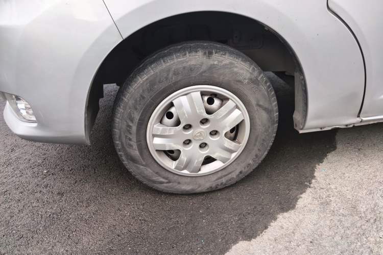 Used CHANGAN KAICHENG Ruixing M70 2018 1.5L Comfort Model Flat-Top Hatchback DAM15DL Left Front Wheel Hub