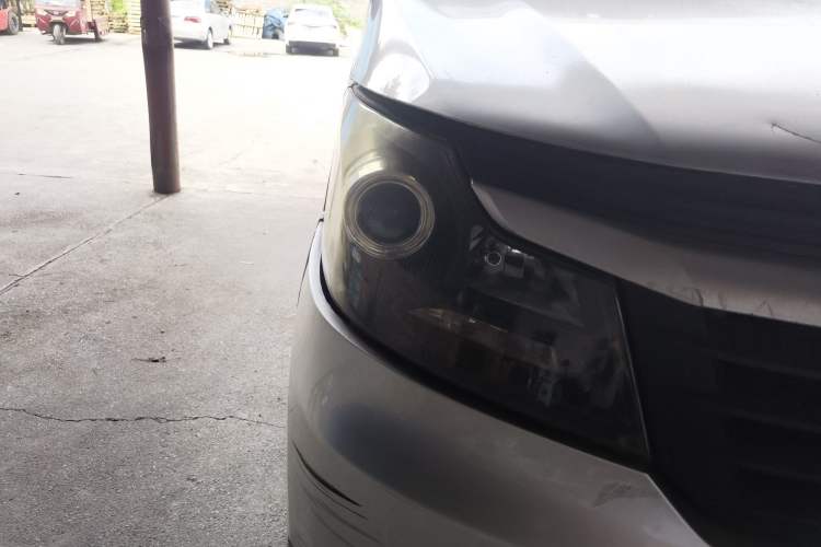 Used CHANGAN KAICHENG Ruixing M70  Right Front Headlight