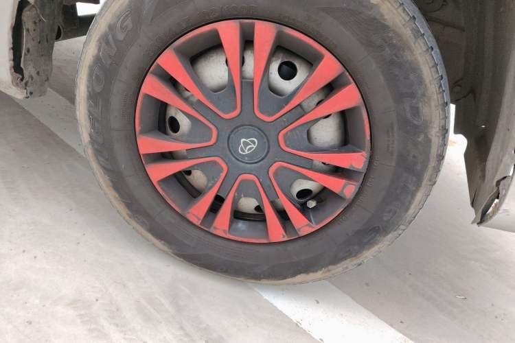 Used CHANGAN KAICHENG Ruixing M70 2018 1.5L Comfort Model Flat-Top Hatchback DAM15DL Right Front Wheel Hub
