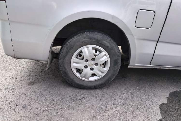 Used CHANGAN KAICHENG Ruixing M70 2018 1.5L Comfort Model Flat-Top Hatchback DAM15DL Right Rear Wheel Hub
