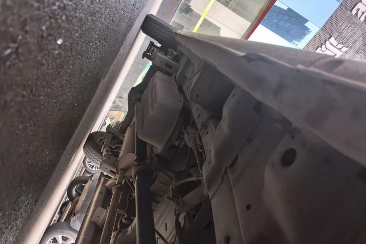 Used CHANGAN KAICHENG Ruixing M70 2018 1.5L Comfort Model Flat-Top Hatchback DAM15DL Right Side Sill