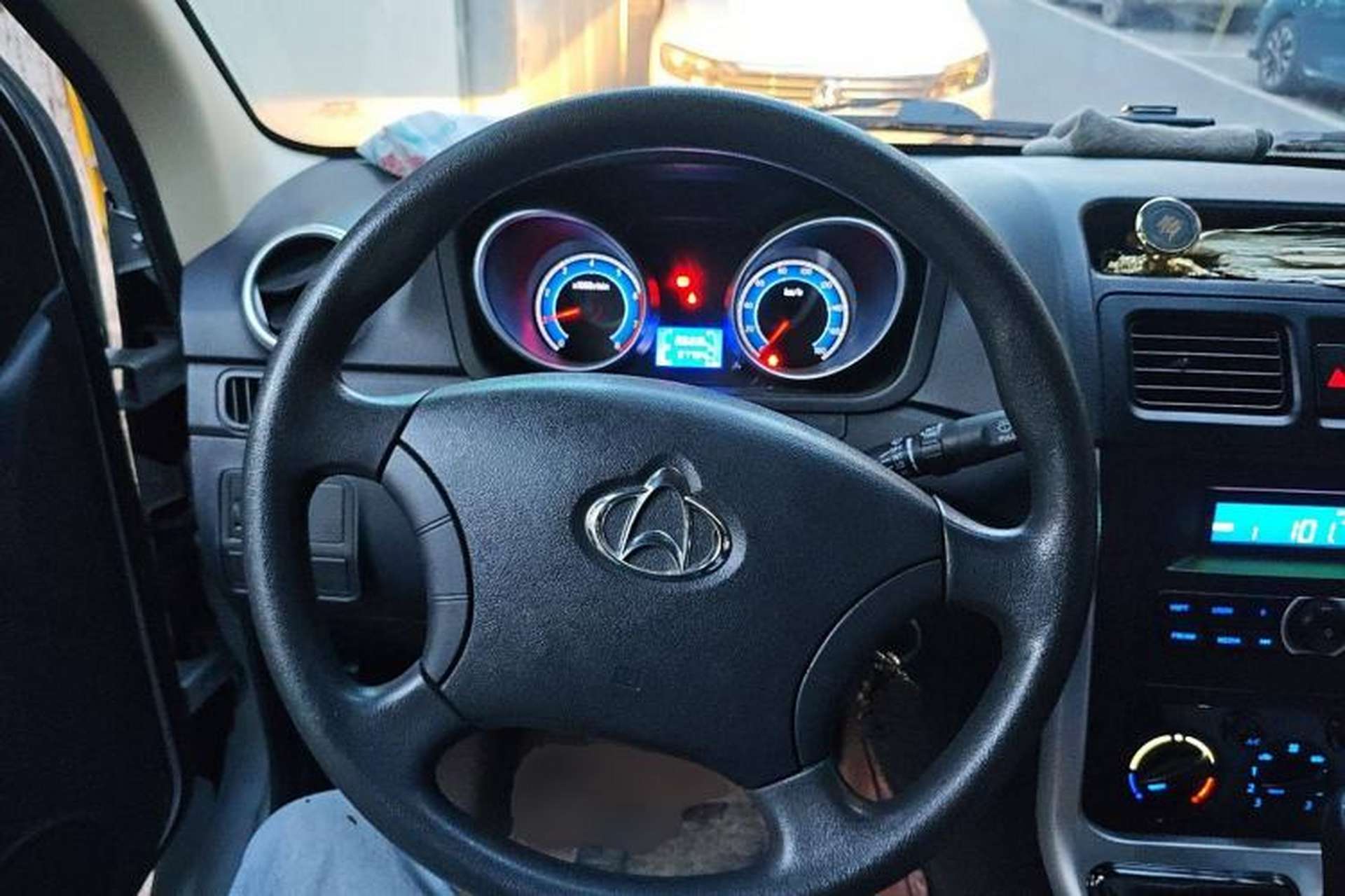 Used CHANGAN KAICHENG Ruixing M70 2018 1.5L Comfort Model Flat-Top Hatchback DAM15DL Steering Wheel