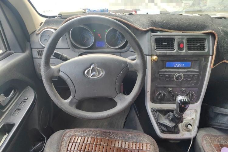 Used CHANGAN KAICHENG Ruixing M70 2018 1.5L Comfort Model Flat-Top Hatchback DAM15DL Steering Wheel