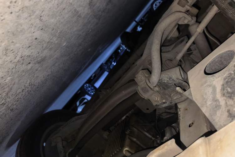Used CHANGAN KAICHENG Ruixing M70 2018 1.5L Comfort Model CNG Flat-Top Hatchback DAM15DL Chassis Front Right