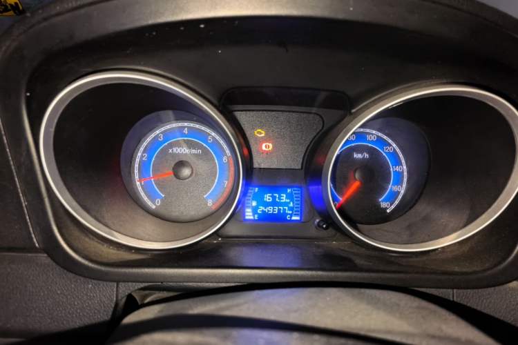 Used CHANGAN KAICHENG Ruixing M70 2018 1.5L Comfort Model CNG Flat-Top Hatchback DAM15DL Instrument Cluster