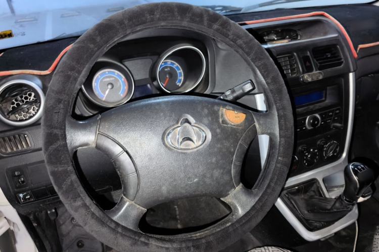 Used CHANGAN KAICHENG Ruixing M70 2018 1.5L Comfort Model CNG Flat-Top Hatchback DAM15DL Steering Wheel