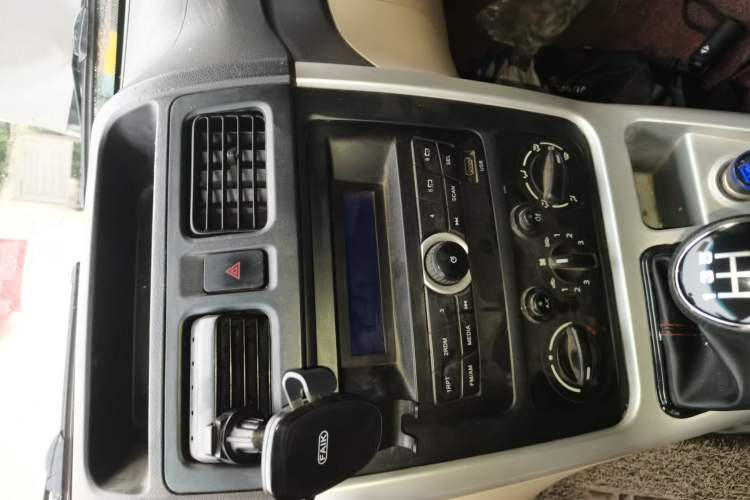 Used CHANGAN KAICHENG Ruixing M70 2018 1.5L Comfort Model Flat-Top Hatchback DAM15DL Audio And AC Panel