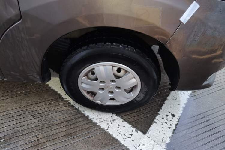 Used CHANGAN KAICHENG Ruixing M70 2018 1.5L Comfort Model Flat-Top Hatchback DAM15DL Right Front Wheel Hub