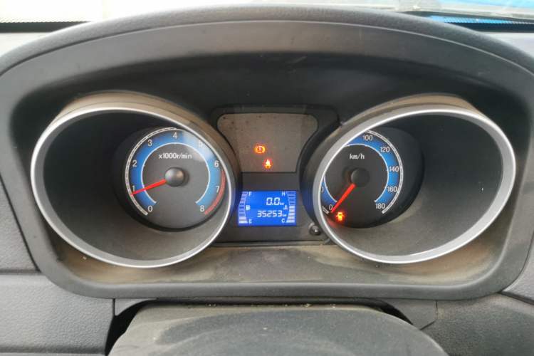 Used CHANGAN KAICHENG Ruixing M70 2019 1.5L Comfort Version 6-Seater China VI Standard Flat Roof Liftback Doors – DAM15KL Instrument Cluster