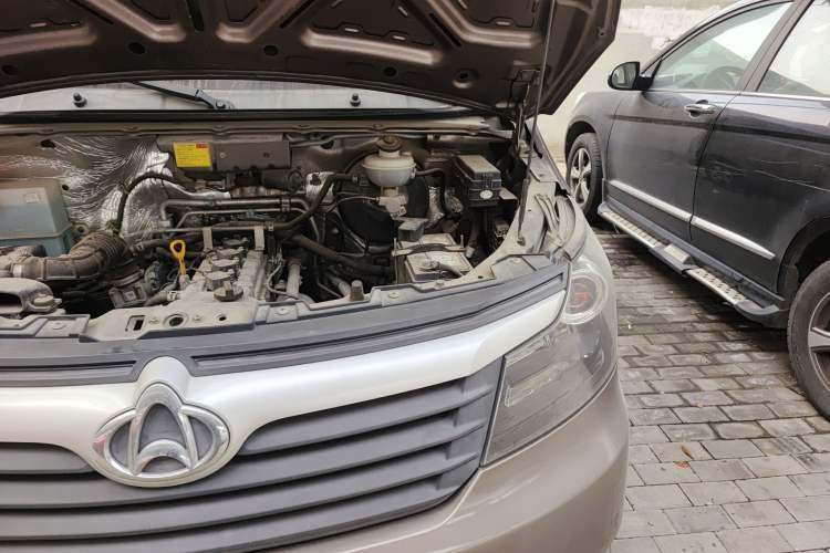 Used CHANGAN KAICHENG Ruixing M70 2019 1.5L Comfort Version 6-Seater China VI Standard Flat Roof Liftback Doors – DAM15KL Engine Bay Left
