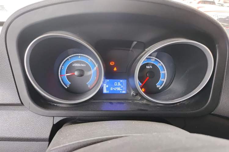Used CHANGAN KAICHENG Ruixing M70 2019 1.5L Comfort Version 6-Seater China VI Standard Flat Roof Liftback Doors – DAM15KL Instrument Cluster