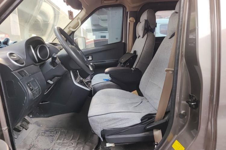 Used CHANGAN KAICHENG Ruixing M70 2019 1.5L Comfort Version 6-Seater China VI Standard Flat Roof Liftback Doors – DAM15KL Left Front Seat