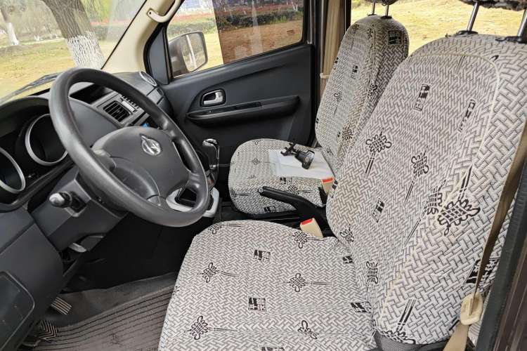 Used CHANGAN KAICHENG Ruixing M70 2019 1.5L Comfort Edition 6-Seater China VI Standard Flat-Top Dual-Swing Doors DAM15KL Left Front Seat