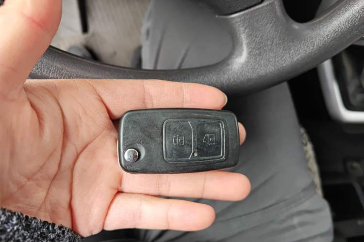 Used CHANGAN KAICHENG Ruixing M70 2019 1.5L Comfort Edition 6-Seater China VI Standard Flat-Top Dual-Swing Doors DAM15KL Vehicle Key