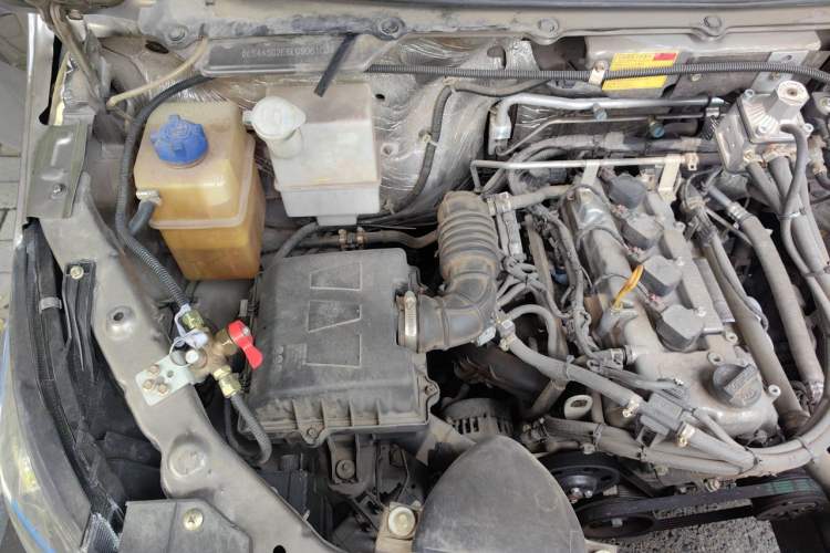 Used CHANGAN KAICHENG Ruixing M70 2019 1.5L Comfort Version 6-Seater China VI Standard Flat Roof Liftback Doors – DAM15KL Engine Bay Right