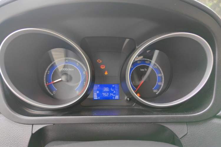 Used CHANGAN KAICHENG Ruixing M70 2019 1.5L Comfort Version 6-Seater China VI Standard Flat Roof Liftback Doors – DAM15KL Instrument Cluster