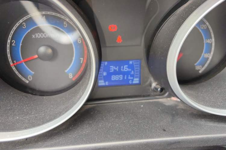 Used CHANGAN KAICHENG Ruixing M70 2019 1.5L Comfort Edition 6-Seater China VI Standard Flat-Top Dual-Swing Doors DAM15KL Odometer Close Up