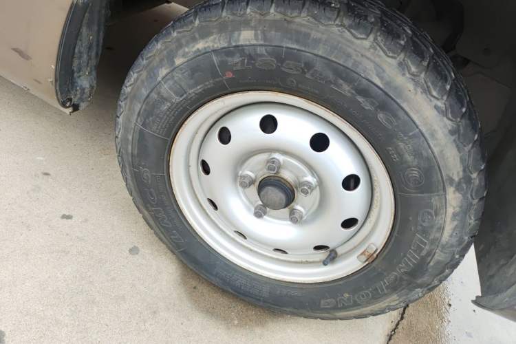 Used CHANGAN KAICHENG Ruixing M70 2019 1.5L Comfort Version 6-Seater China VI Standard Flat Roof Liftback Doors – DAM15KL Right Front Wheel Hub