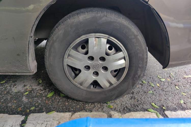 Used CHANGAN KAICHENG Ruixing M70 2019 1.5L Comfort Version 6-Seater China VI Standard Flat Roof Liftback Doors – DAM15KL Right Front Wheel Hub