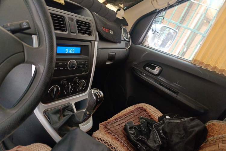 Used CHANGAN KAICHENG Ruixing M70  Audio And AC Panel