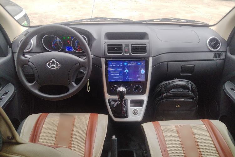 Used CHANGAN KAICHENG Ruixing M70 2019 1.5L Comfort Version 6-Seater China VI Standard Flat Roof Liftback Doors – DAM15KL Center Console
