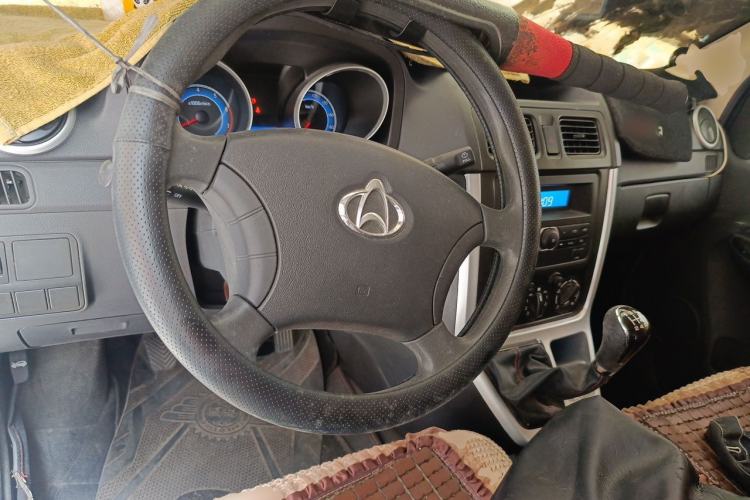 Used CHANGAN KAICHENG Ruixing M70  Center Console
