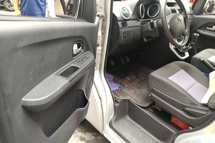 Used CHANGAN KAICHENG Ruixing M70 2019 1.5L Comfort Version 6-Seater China VI Standard Flat Roof Liftback Doors – DAM15KL Driver Seat
