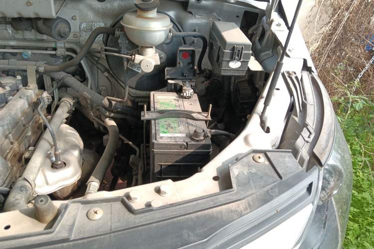 Used CHANGAN KAICHENG Ruixing M70 2019 1.5L Comfort Version 6-Seater China VI Standard Flat Roof Liftback Doors – DAM15KL Engine Bay Left