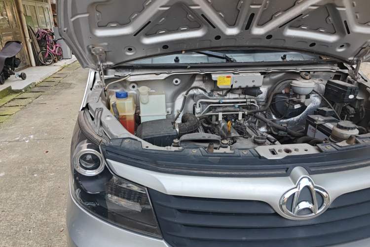 Used CHANGAN KAICHENG Ruixing M70 2019 1.5L Comfort Version 6-Seater China VI Standard Flat Roof Liftback Doors – DAM15KL Engine Bay Right