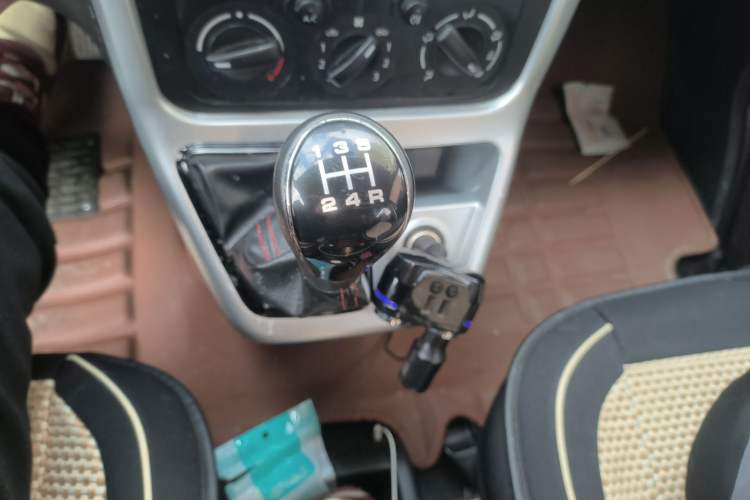 Used CHANGAN KAICHENG Ruixing M70 2019 1.5L Comfort Version 6-Seater China VI Standard Flat Roof Liftback Doors – DAM15KL Gear Lever