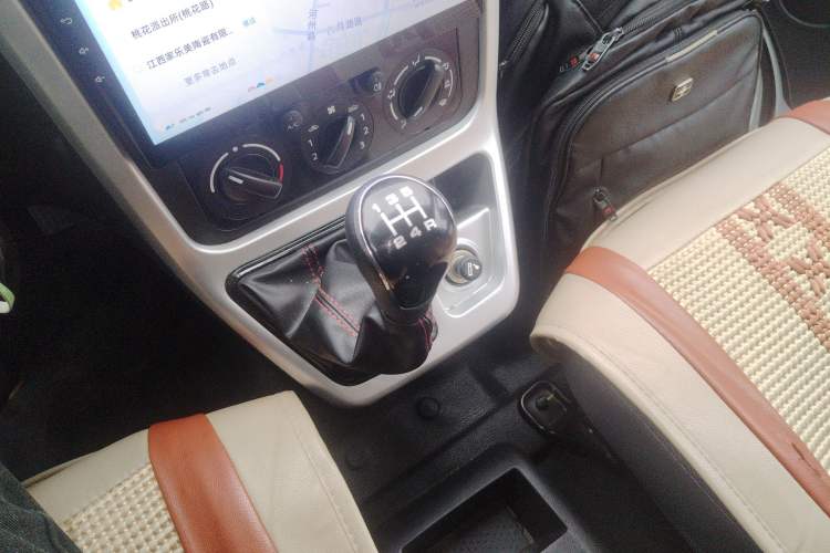 Used CHANGAN KAICHENG Ruixing M70 2019 1.5L Comfort Version 6-Seater China VI Standard Flat Roof Liftback Doors – DAM15KL Gear Lever