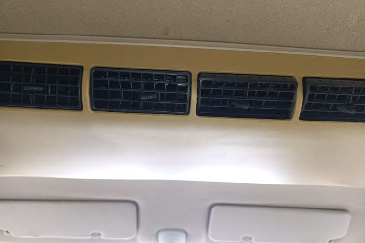 Used CHANGAN KAICHENG Ruixing M70 2019 1.5L Comfort Version 6-Seater China VI Standard Flat Roof Liftback Doors – DAM15KL Headliner