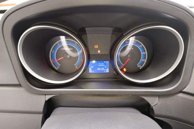 Used CHANGAN KAICHENG Ruixing M70 2019 1.5L Comfort Version 6-Seater China VI Standard Flat Roof Liftback Doors – DAM15KL Instrument Cluster