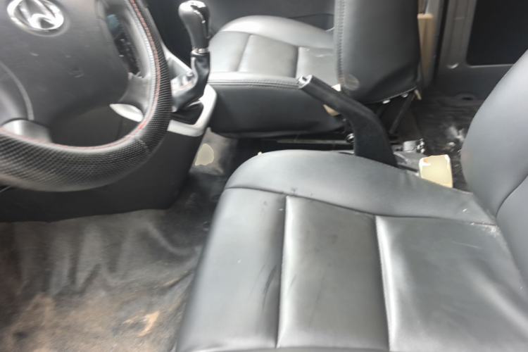 Used CHANGAN KAICHENG Ruixing M70 2019 1.5L Comfort Edition 9-Seater China VI Standard Flat-Top Hatchback DAM15KL Left Front Seat