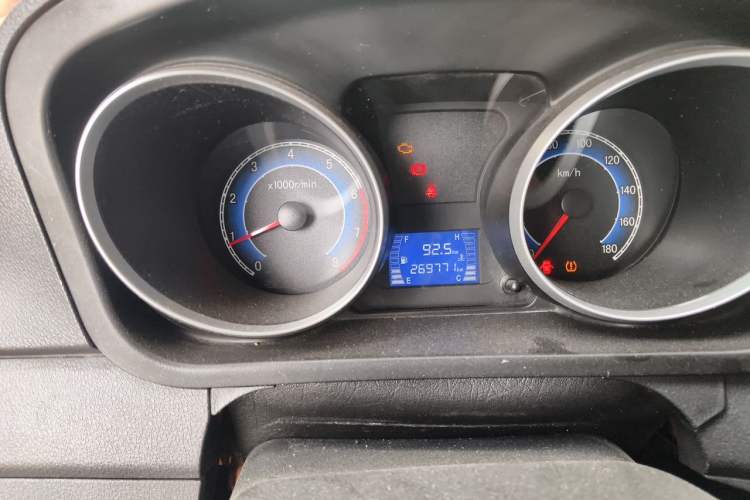 Used CHANGAN KAICHENG Ruixing M70 2019 1.5L Comfort Version 6-Seater China VI Standard Flat Roof Liftback Doors – DAM15KL Odometer Close Up