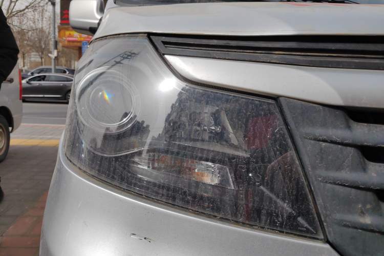 Used CHANGAN KAICHENG Ruixing M70 2019 1.5L Comfort Edition 6-Seater China VI Standard Flat-Top Dual-Swing Doors DAM15KL Right Front Headlight