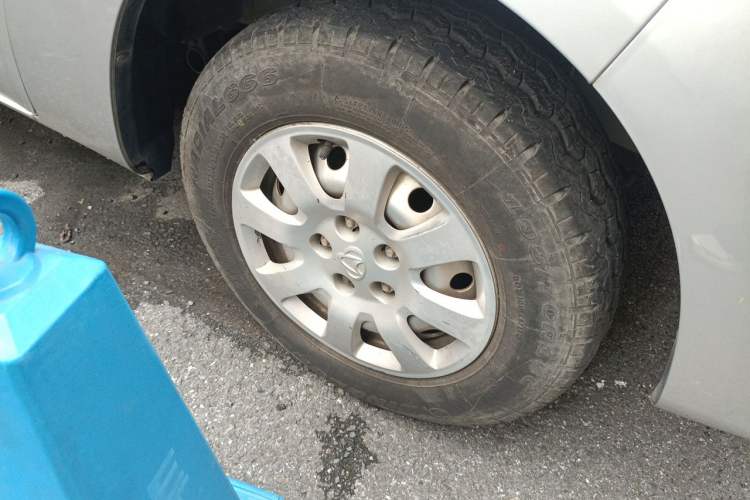 Used CHANGAN KAICHENG Ruixing M70 2019 1.5L Comfort Version 6-Seater China VI Standard Flat Roof Liftback Doors – DAM15KL Right Front Wheel Hub
