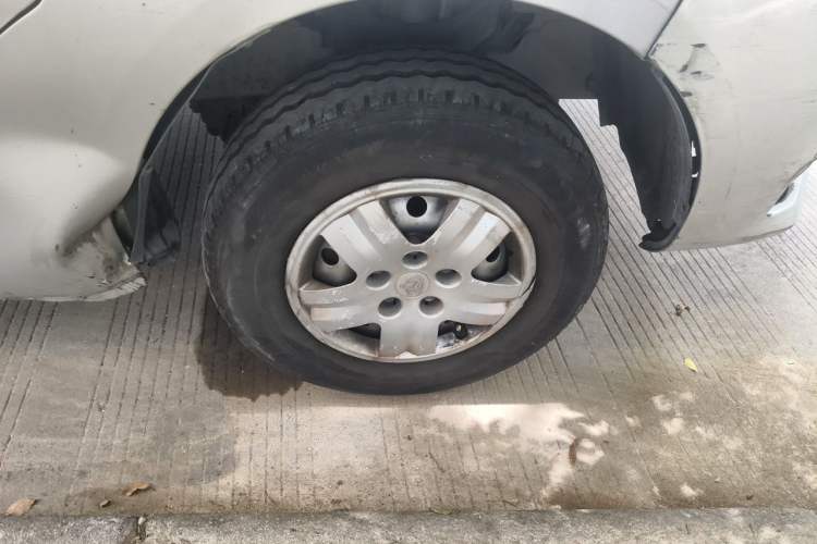 Used CHANGAN KAICHENG Ruixing M70 2019 1.5L Comfort Version 6-Seater China VI Standard Flat Roof Liftback Doors – DAM15KL Right Front Wheel Hub