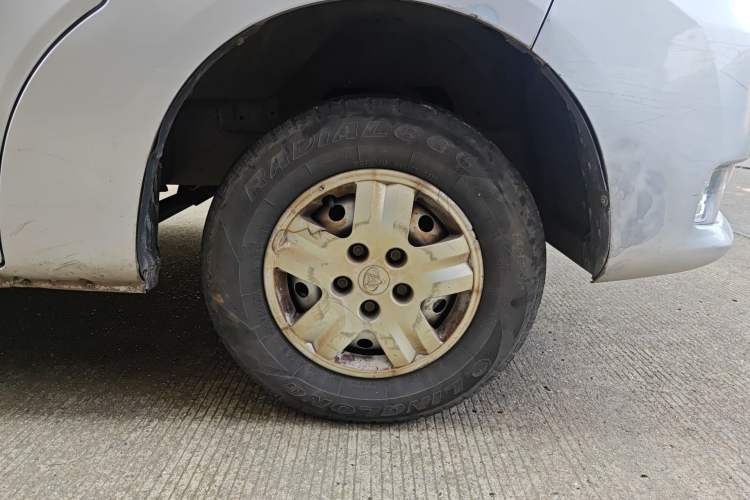 Used CHANGAN KAICHENG Ruixing M70 2019 1.5L Comfort Version 6-Seater China VI Standard Flat Roof Liftback Doors – DAM15KL Right Front Wheel Hub