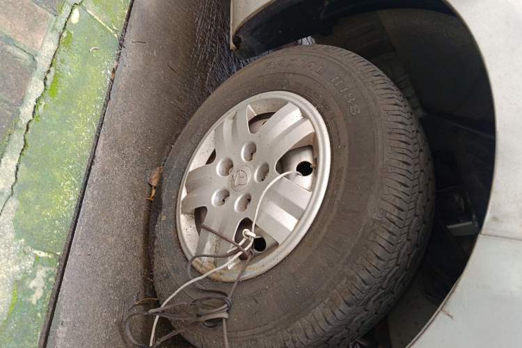 Used CHANGAN KAICHENG Ruixing M70  Right Front Wheel Hub