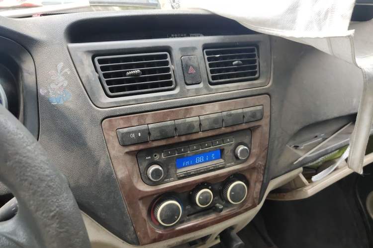 Used CHANGAN KAICHENG Ruixing M80 2014 1.5L Base Version (4-Seater) 4G15S Audio And AC Panel