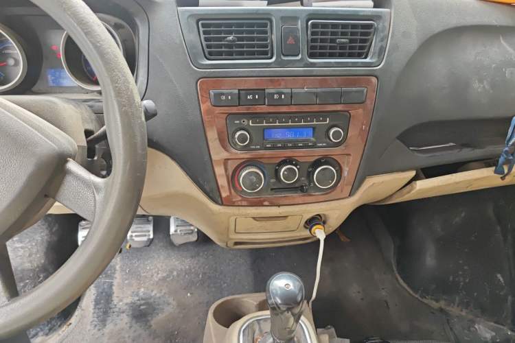 Used CHANGAN KAICHENG Ruixing M80 2014 1.5L Comfort Model 4G15S Audio And AC Panel