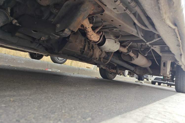 Used CHANGAN KAICHENG Ruixing M80 2014 1.5L CNG Classic Model 4G15S Chassis Front Left