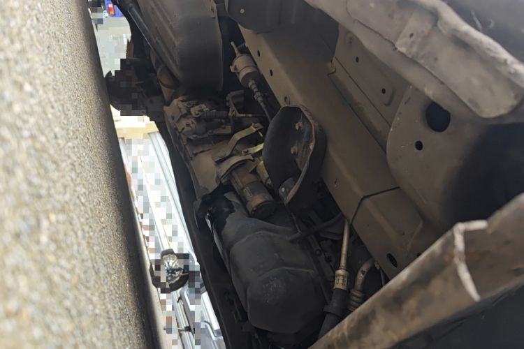 Used CHANGAN KAICHENG Ruixing M80 2014 1.5L Standard Version 4G15S Chassis Front Right