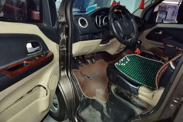 Used CHANGAN KAICHENG Ruixing M80 2014 1.5L Comfort Model 4G15S Driver Seat