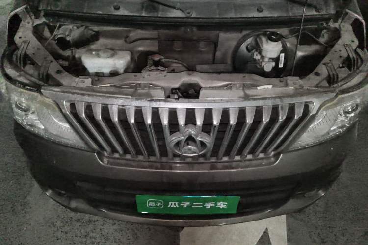 Used CHANGAN KAICHENG Ruixing M80 2014 1.5L Comfort Model 4G15S Engine Bay