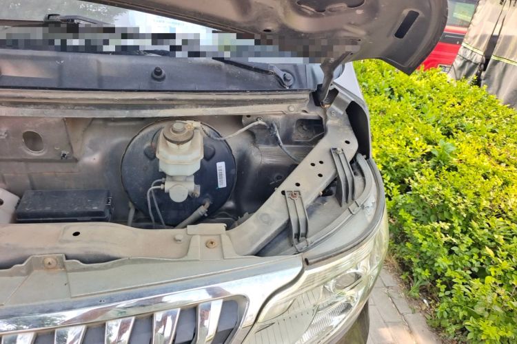 Used CHANGAN KAICHENG Ruixing M80 2014 1.5L Comfort Model 4G15S Engine Bay Left