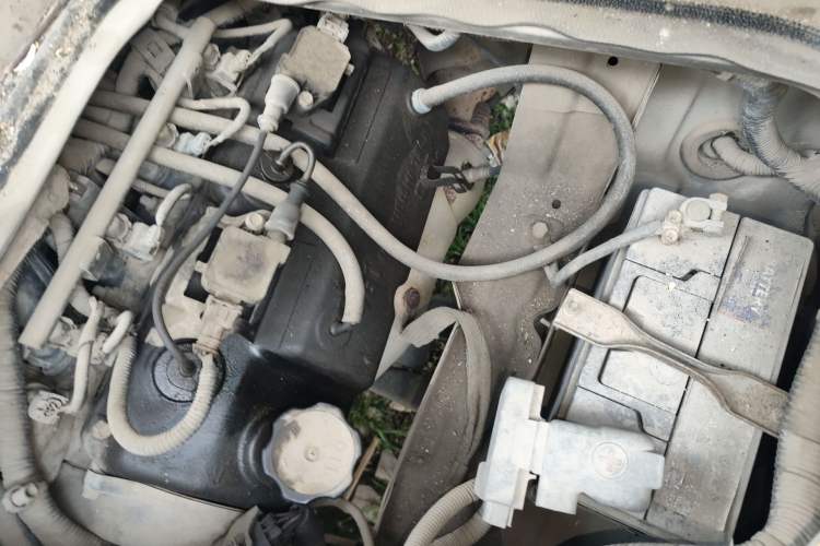 Used CHANGAN KAICHENG Ruixing M80 2014 1.5L Comfort Model 4G15S Engine Bay Left