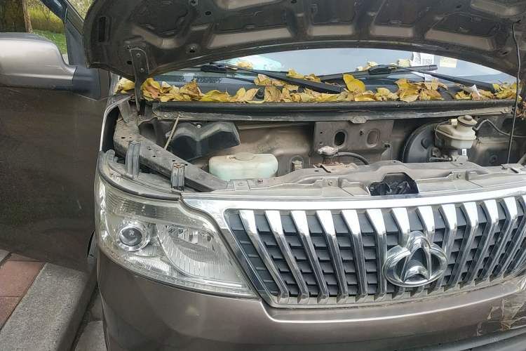 Used CHANGAN KAICHENG Ruixing M80 2014 1.5L Standard Version 4G15S Engine Bay Right